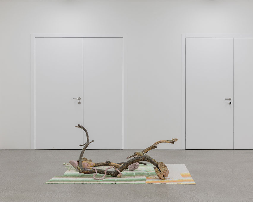 7. Exhibition View Yun Choi Solo Show « The Lounge »; view on Psychics B, 2023 at CALM – Centre d’Art La Meute, Lausanne, 2023 / Photo: Théo Dufloo / Courtesy the artist and CALM – Centre d’Art La Meute 